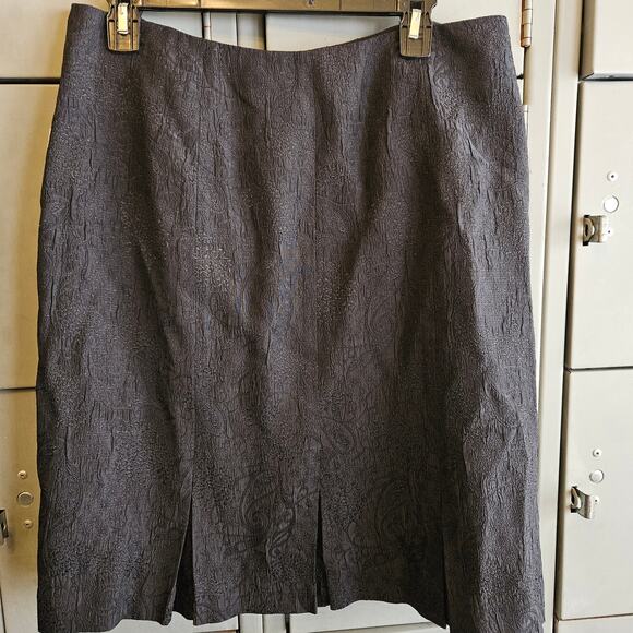 Bergamo ladies 2 piece black skirt suit - size 12 - Picture 4 of 8